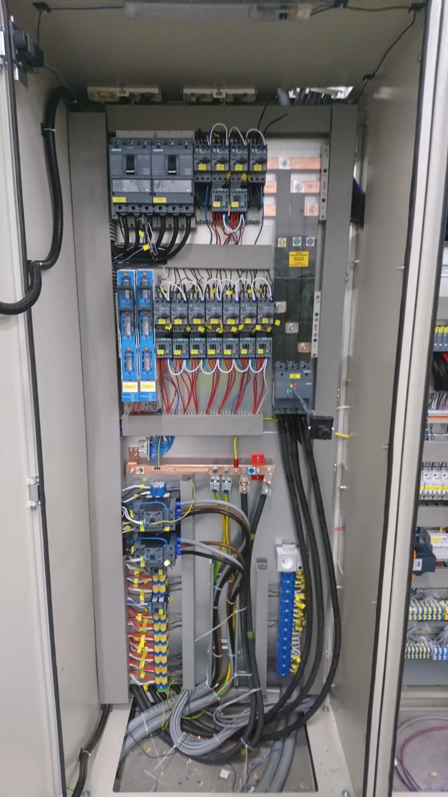 PRODUKCJA ROZDZIELNIC ELEKTRYCZNYCH b