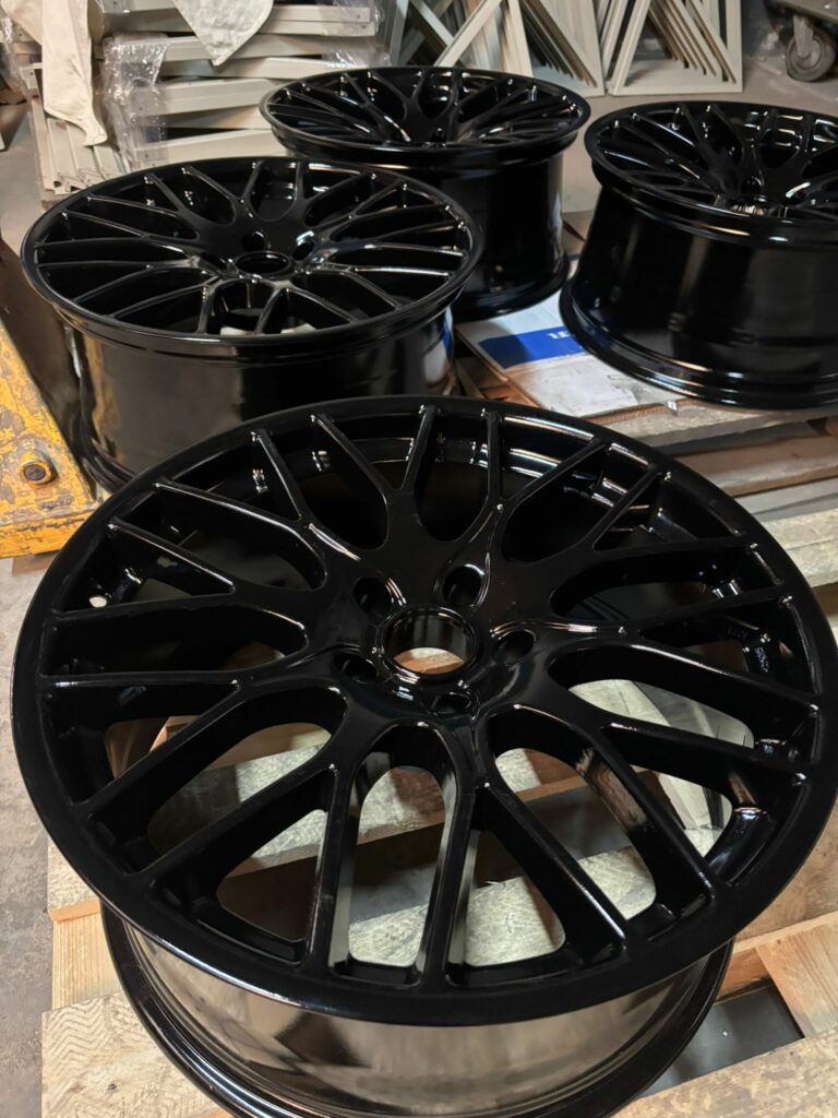 felgi black jet 20