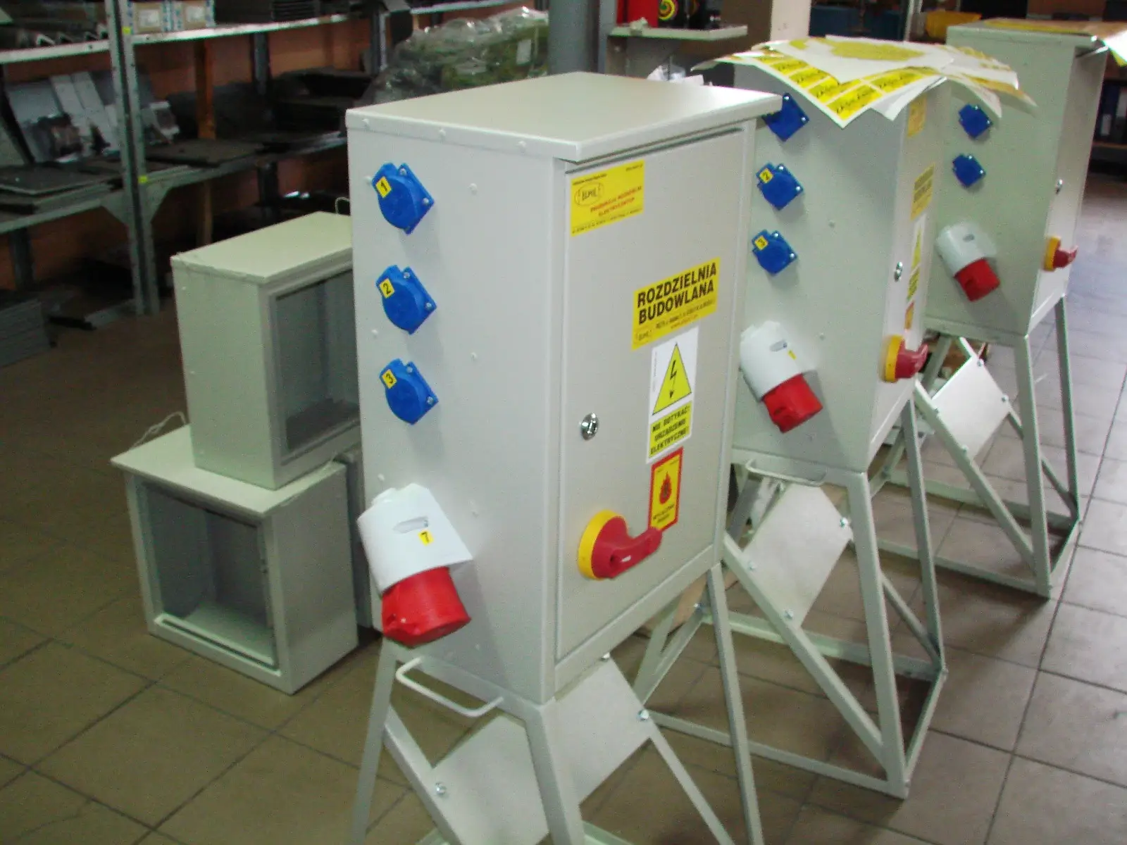 PRODUKCJA ROZDZIELNIC ELEKTRYCZNYCH i