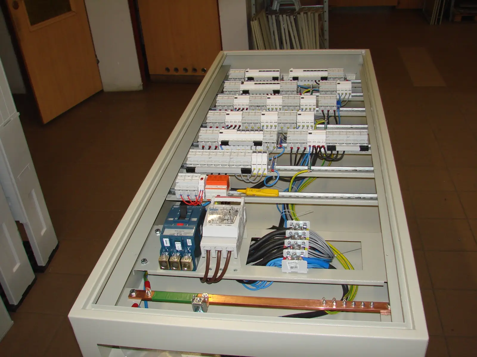 PRODUKCJA ROZDZIELNIC ELEKTRYCZNYCH m